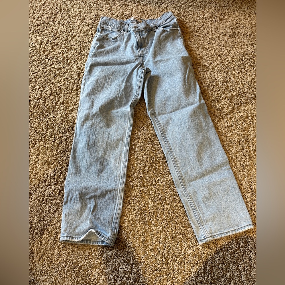 Abercrombie and Fitch 90’s Straight ultra high rise jeans